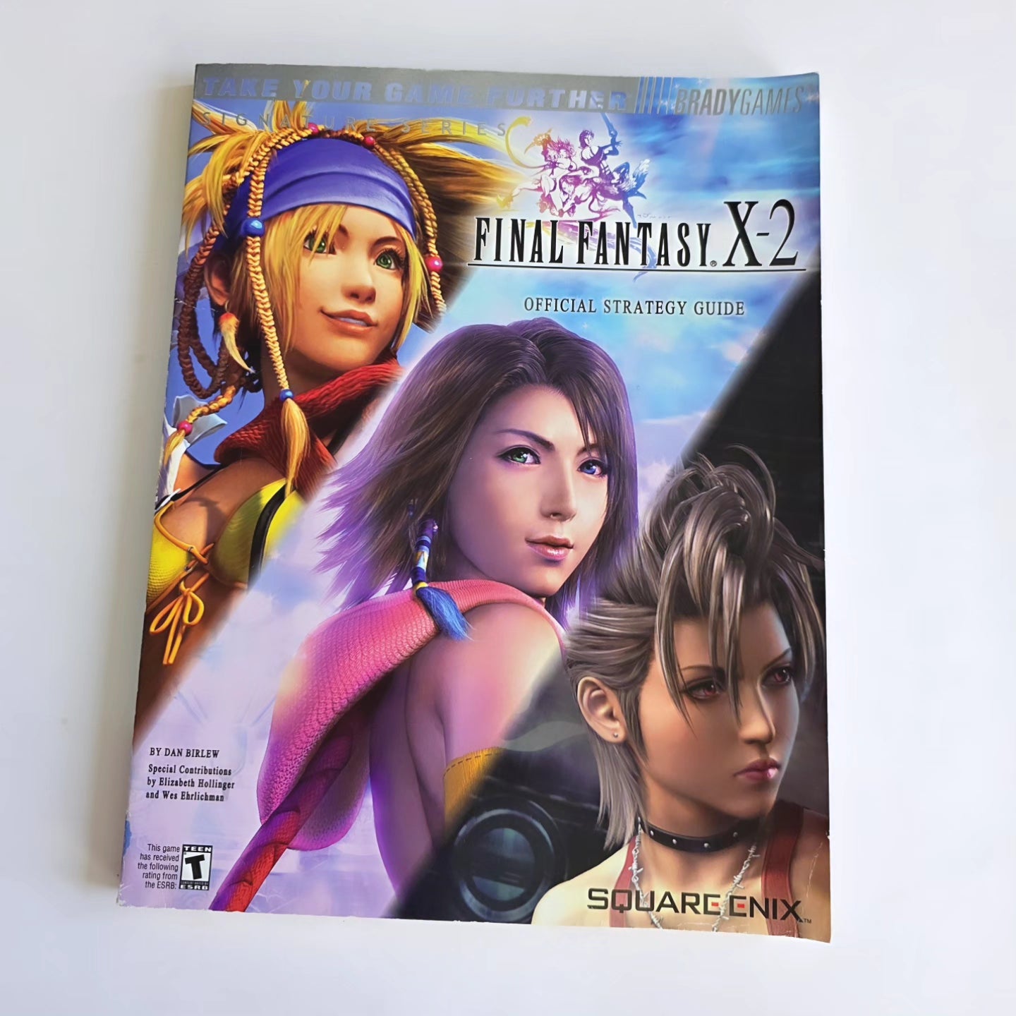 Final Fantasy 10-2 Guía + póster